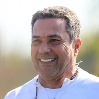 xa está feliz: Corinthians fecha contratação de última hora e nome vaza