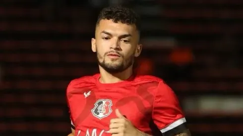 Foto: Evelyn/Santa Cruz - Jogador Nadson