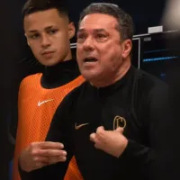 Luxa \'incendeia\' vestiário do Corinthians contra o Atlético-MG