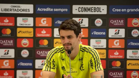 Sampaoli explica falta de oportunidades para Rodrigo Caio no Flamengo