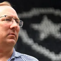 Oriente Médio pode \'arrancar\' contratação de ouro de Textor ao Botafogo