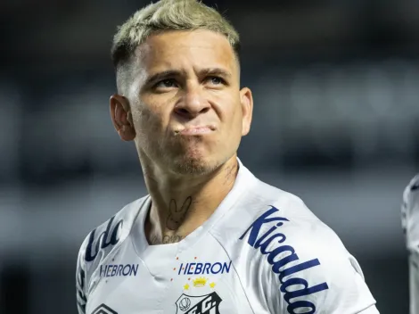 Soteldo 'prejudica' companheiro de time no Santos após retornar