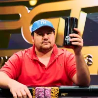 Craque do poker recebe ‘falinha’ do próprio filho, fã de Hellmuth; veja