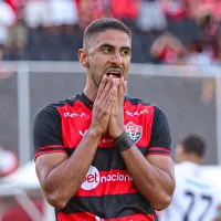 O Vitória, que é líder na tabela, é um “time a ser batido”, segundo o atacante Tréllez