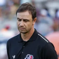 Felipe Conceição \'quebra a cabeça\' para tentar escalar o Santa Cruz