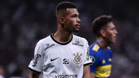 Foto: Ettore Chiereguini/AGIF - João Victor virou assunto no Corinthians.
