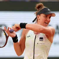 Bia luta, mas perde para Swiatek na semifinal de Roland Garros