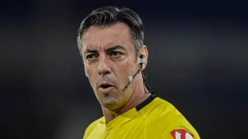 Thiago Ribeiro/AGIF - Raphael Claus, árbitro.