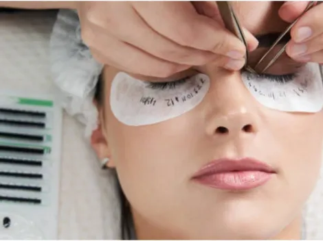 Alongamento de cílios pode prejudicar a saúde ocular causando infecções