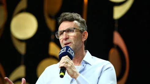 Neto crava saída de Calleri do São Paulo