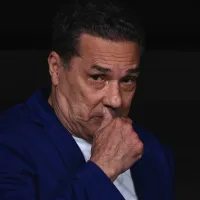 Empresário fica furioso e decide tirar atacante do Corinthians se Luxemburgo não mudar