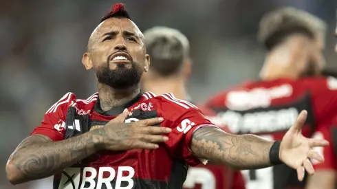 Foto: Jorge Rodrigues/AGIF – Vidal pode trocar o Flamengo pelo Colo-Colo ainda em julho e se tornar adversário nas oitavas da Libertadores