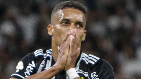 MG - BELO HORIZONTE - 15/04/2023 - BRASILEIRO A 2023, ATLETICO-MG X VASCO - Pedrinho jogador do Atletico-MG durante partida contra o Vasco no estadio Mineirao pelo campeonato BRASILEIRO A 2023. Foto: Fernando Moreno/AGIF
