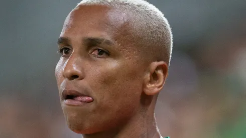 MT – CUIABA – 10/05/2023 – BRASILEIRO A 2023, CUIABA X ATLETICO-MG – Deyverson jogador do Cuiaba durante partida contra o Atletico-MG no estadio Arena Pantanal pelo campeonato BRASILEIRO A 2023. Foto: Gil Gomes/AGIF