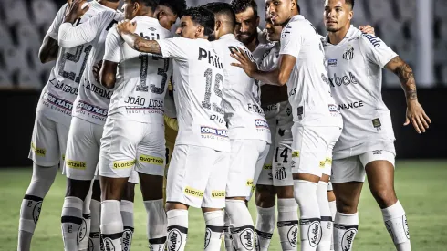 Elenco do Santos faz promessa ousada para torcida após conversa com líderes da organizada
