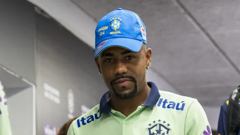 Foto: Joilson Marconne / CBF – Malcom começou o jogo no banco.