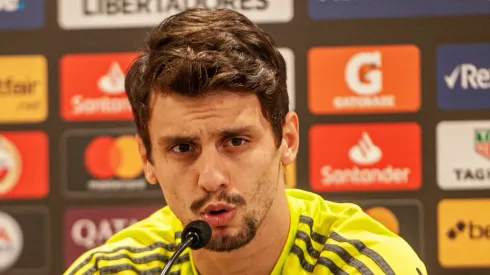 RJ - Rio de Janeiro - 19/11/2019 - Coletiva de imprensa Flamengo - Rodrigo Caio (camisa 03) do Flamengo durante coletiva de imprensa antes do treino da equipe no CT Ninho do Urubu Foto: Allan Carvalho/AGIF