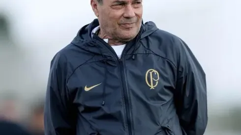 Luxemburgo, técnico do Corinthians, em foco<br />
Foto: Rodrigo Coca/ Reprodução Corinthians