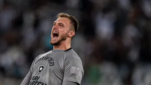 Thiago Ribeiro/AGIF. Lucas Perri, goleiro do Botafogo, recebe sondagens da Itália