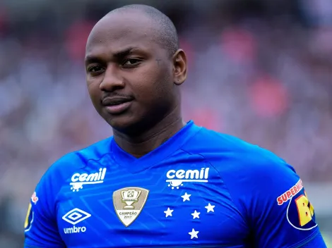 Ex-Cruzeiro, Sassá vira artilheiro em destino 'inusitado'