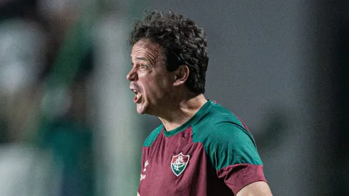 Diniz reclama muito durante os jogos.