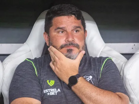 Elenco de Eduardo Barroca pode ganhar reforço do Santos