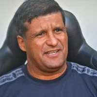 Wesley Carvalho responde ao vivo sobre efetivação no Athletico