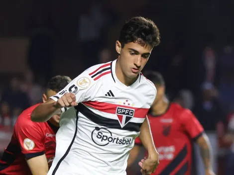 PSV acena oferta para Rodriguinho e São Paulo dá resposta imediata