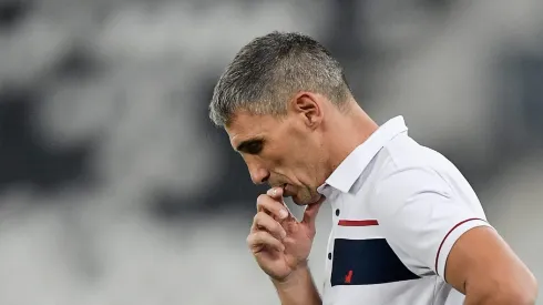 Foto: Thiago Ribeiro/AGIF - Vojvoda pode encontrar dificuldades com atacante