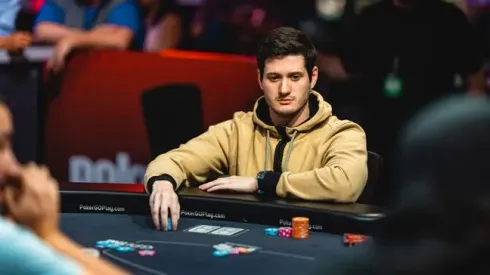 Vitor Coutinho levou o Brasil para outra mesa final de Poker (Foto: Hayley Hochstetler/PokerNews)