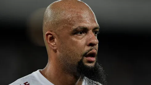 RJ - RIO DE JANEIRO - 20/05/2023 - BRASILEIRO A 2023, BOTAFOGO X FLUMINENSE - Felipe Melo jogador do Fluminense durante partida contra o Botafogo no estadio Engenhao pelo campeonato BRASILEIRO A 2023. Foto: Thiago Ribeiro/AGIF
