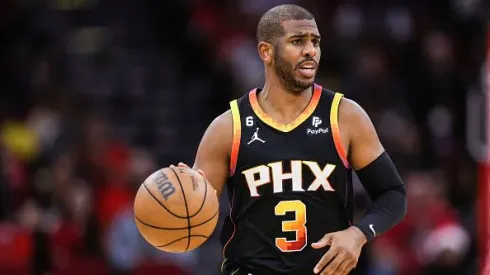 Chris Paul protagonizou uma das principais transferências da NBA: trocado para o Warriors