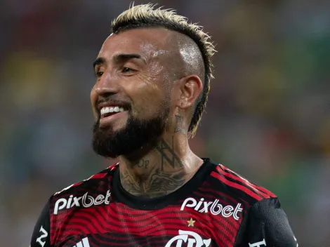 Vidal 'arruma as malas' no Flamengo e pode jogar em campeão da Libertadores