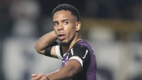 PA - BELEM - 26/05/2023 - PARAENSE 2023, REMO X AGUIA DE MARABA - Pedro Vitor jogador do Remo comemora seu gol durante partida contra o Aguia de Maraba no estadio Baenao pelo campeonato Paraense 2023. Foto: Fernando Torres/AGIF