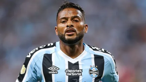 RS - Porto Alegre - 05/03/2023 - GAUCHO 2023, GREMIO X INTERNACIONAL - Reinaldo jogador do Gremio durante partida contra o Internacional no estadio Arena do Gremio pelo campeonato Gaucho 2023. Foto: Pedro H. Tesch/AGIF