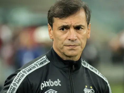 Bustos 'alfineta' Santos e torcida não perdoa