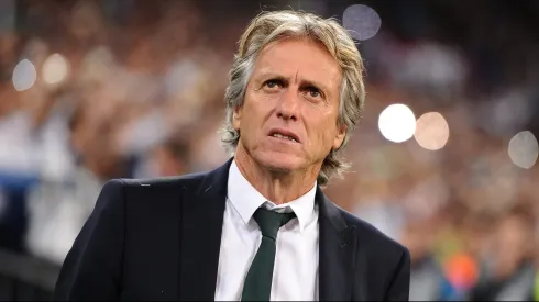MADRID, SPAIN - SEPTEMBER 14: Manager Jorge Jesus of Sporting Clube de Portugal looks on before the start of the UEFA Champions League Group F match between Real Madrid CF and Sporting Clube de Portugal at estadio Santiago Bernabeu on September 14, 2016 in Madrid, Spain. (Photo by Denis Doyle/Getty Images)