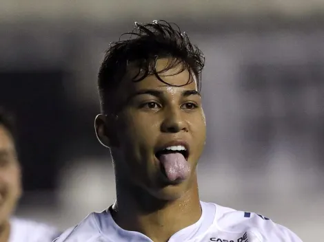 Companheiro de Kaio Jorge volta ao Santos e já pode jogar