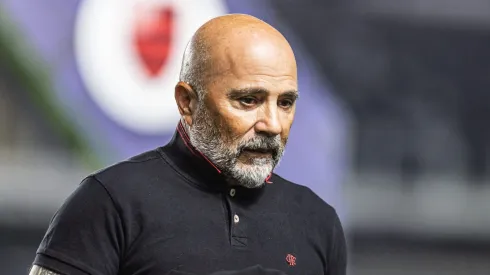 SP - SANTOS - 25/06/2023 - BRASILEIRO A 2023, SANTOS X FLAMENGO - Jorge Sampaoli tecnico do Flamengo durante partida contra o Santos no estadio Vila Belmiro pelo campeonato BRASILEIRO A 2023. Foto: Abner Dourado/AGIF