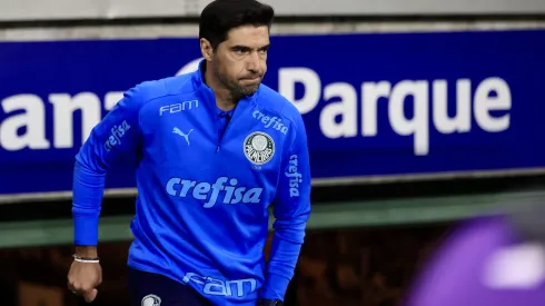 STJD age nos bastidores e Abel pode tomar mais uma punição severa no Palmeiras