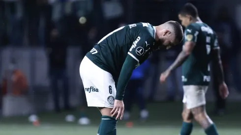 Zé Rafael, do Palmeiras, lamenta gol sofrido durante partida contra o Athletico-PR no Allianz Parque pela Copa Libertadores 2022. Foto: Ettore Chiereguini/AGIF