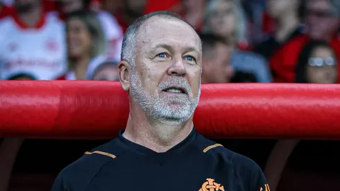 Mano Menezes, técnico do Internacional, durante partida contra o Goias no Beira-Rio pelo Brasileirão. Foto: Maxi Franzoi/AGIF
