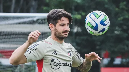 Foto: Divulgação / São Paulo F.C – Pato durante treinamento do SPFC