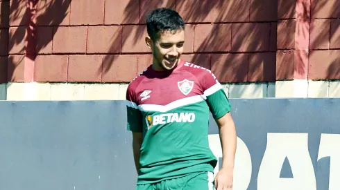Leo Fernández, novo reforço do Fluminense, em primeiro treino no CT Carlos Castilho