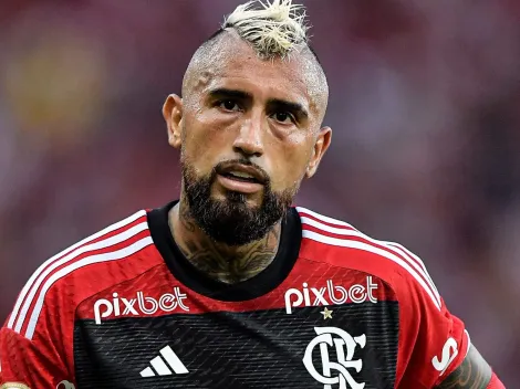 Vidal surpreende todo mundo e acerta com rival do Flamengo na Libertadores