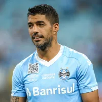 R$ 2 milhões/mês, jogou no Barcelona com o Suaréz; Oportunidade de mercado surge e torcida \'pede\' nome no Grêmio