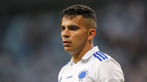 RS – PORTO ALEGRE – 17/05/2023 – COPA DO BRASIL 2023, GREMIO X CRUZEIRO – Bruno Rodrigues jogador do Cruzeiro durante partida contra o Gremio no estadio Arena do Gremio pelo campeonato Copa do Brasil 2023. Foto: Pedro H. Tesch/AGIF