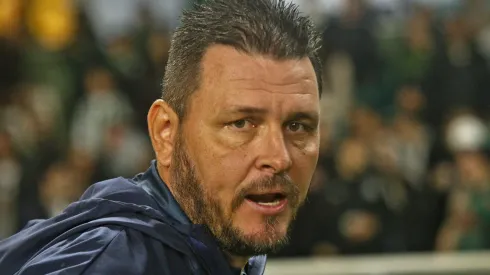 PR – CURITIBA – 08/07/2023 – BRASILEIRO A 2023, CORITIBA X AMERICA-MG – Thiago Kosloski tecnico do Coritiba durante partida contra o America-MG no estadio Couto Pereira pelo campeonato Brasileiro A 2023. Foto: Gabriel Machado/AGIF