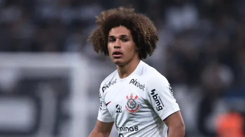 Biro em ação com a camisa do Alvinegro