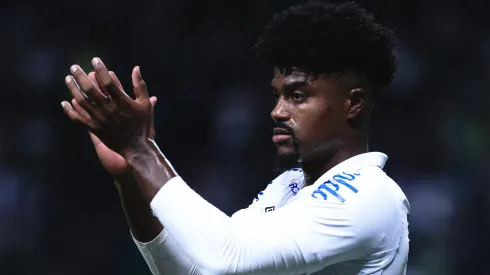 Foto: Ettore Chiereguini/AGIF - Bauermann saiu do Santos após muita polêmica.